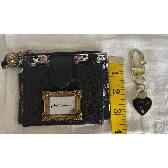 Betsey Johnson Wallet & ❤️ Purse Charm SPIDERWEB SKULL Black Bifold Snap - Picture 9 of 10